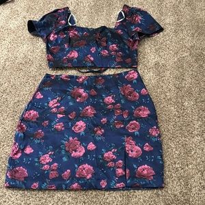 Lulus jacquard two piece set lace up back size small